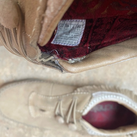 Michelle Womens 10 Beige Nude Mocassin Loafers Boho Southwestern - Picture 8 of 9